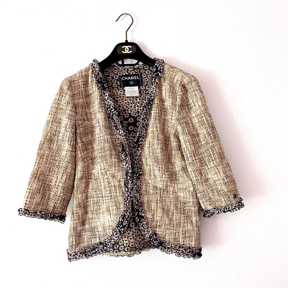SOLD❤️Chanel tweed ruffle trim 2003 blazer 38 xs - Picture 4 of 8